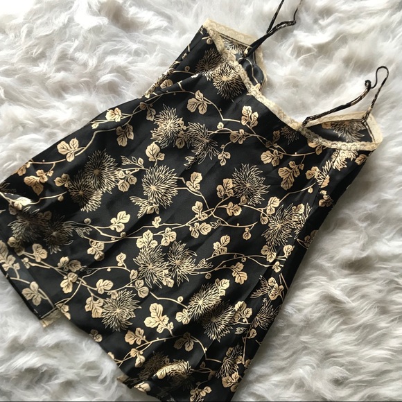 Victoria’s Secret Fly Away Lingerie XS - Picture 6 of 7